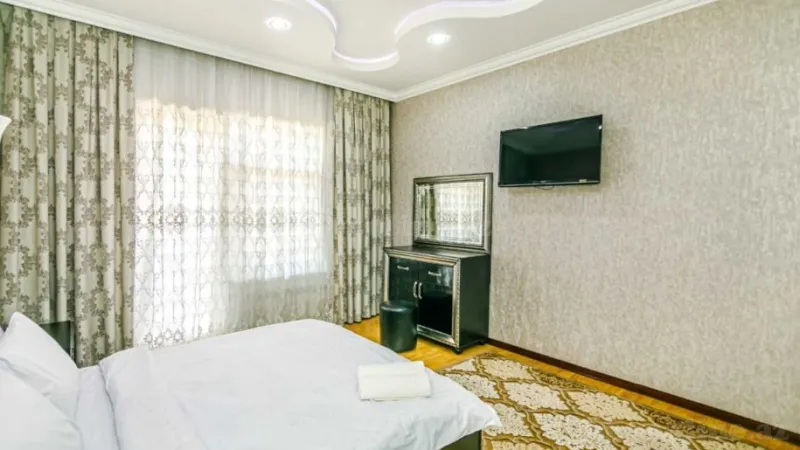 Kirayə verilir 3 otaqlı Mənzil Yeni tikili 165 m² Sahil m. - şəkil 9