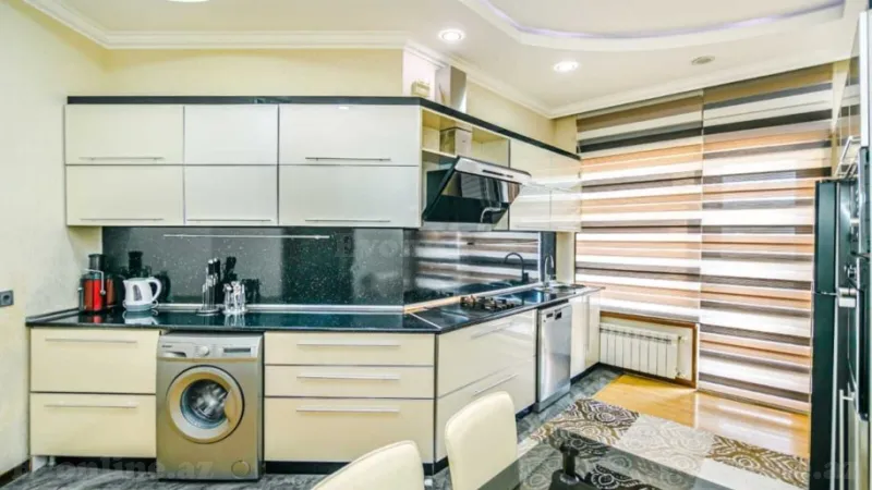 Kirayə verilir 3 otaqlı Mənzil Yeni tikili 165 m² Sahil m. - şəkil 13