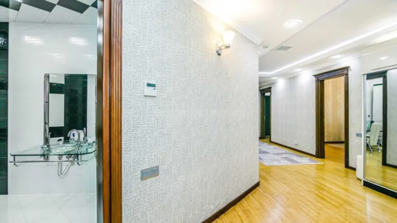 Kirayə verilir 3 otaqlı Mənzil Yeni tikili 165 m² Sahil m. - şəkil 20