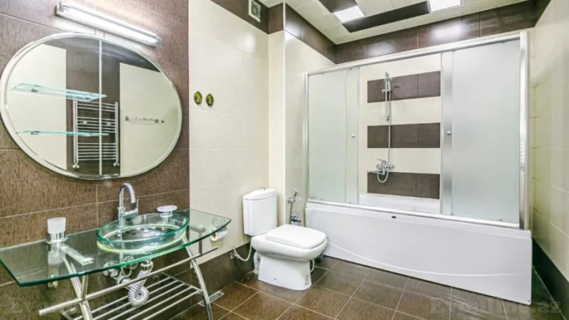 Kirayə verilir 3 otaqlı Mənzil Yeni tikili 165 m² Sahil m. - şəkil 23