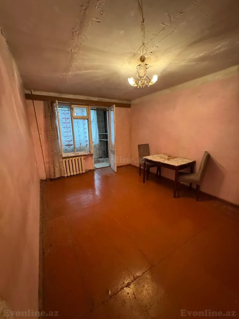 Satılır 3 otaqlı Mənzil Köhnə tikili 80 m² 20 Yanvar m. - şəkil 2