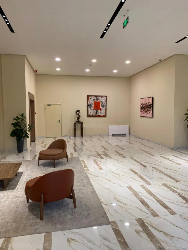 Satılır 4 otaqlı Mənzil Yeni tikili 215 m² Elmlər Akademiyası m. - şəkil 2