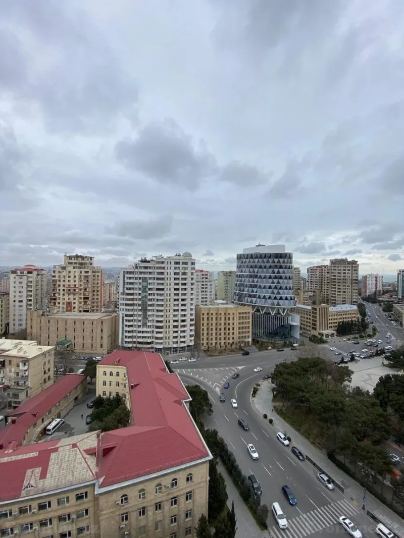 Satılır 4 otaqlı Mənzil Yeni tikili 215 m² Elmlər Akademiyası m. - şəkil 7