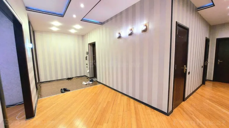 Kirayə verilir 4 otaqlı Mənzil Yeni tikili 175 m² Nizami m. - şəkil 18