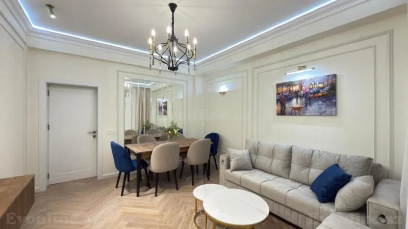 Satılır 3 otaqlı Mənzil Yeni tikili 84 m² 28 May m.