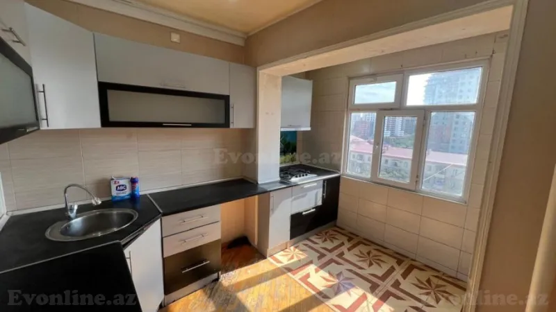 Satılır 2 otaqlı Mənzil Köhnə tikili 70 m² Qara Qarayev m. - şəkil 7