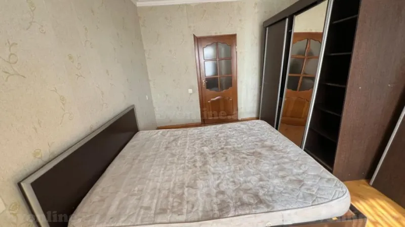 Satılır 2 otaqlı Mənzil Köhnə tikili 70 m² Qara Qarayev m. - şəkil 8