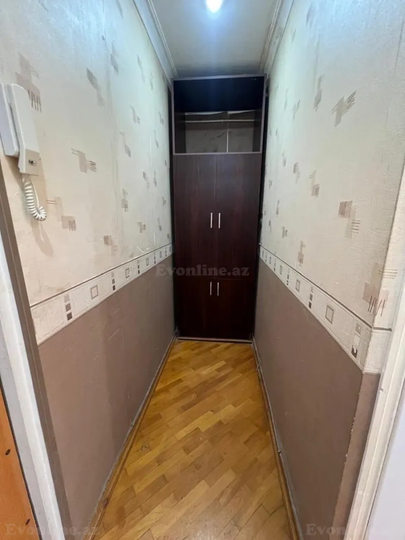 Satılır 2 otaqlı Mənzil Köhnə tikili 70 m² Qara Qarayev m. - şəkil 9