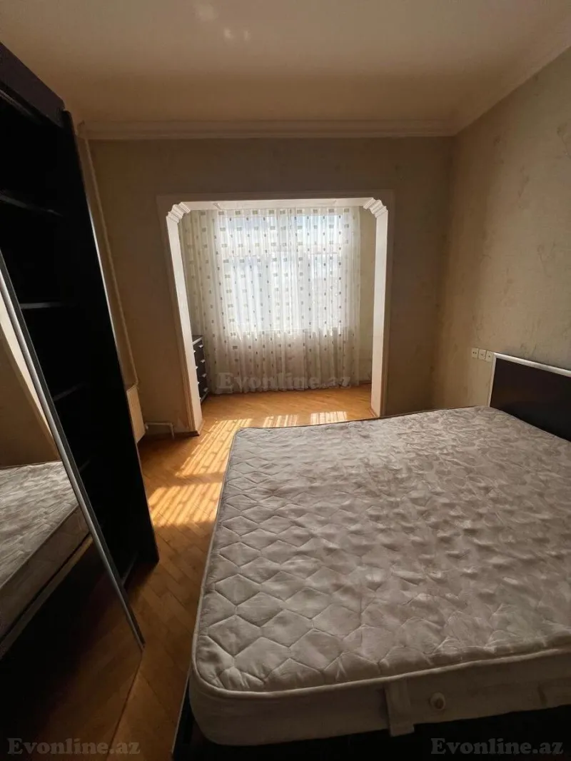 Satılır 2 otaqlı Mənzil Köhnə tikili 70 m² Qara Qarayev m. - şəkil 11