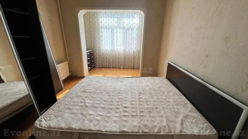 Satılır 2 otaqlı Mənzil Köhnə tikili 70 m² Qara Qarayev m. - şəkil 13