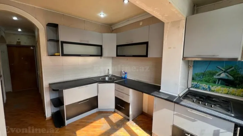 Satılır 2 otaqlı Mənzil Köhnə tikili 70 m² Qara Qarayev m. - şəkil 16