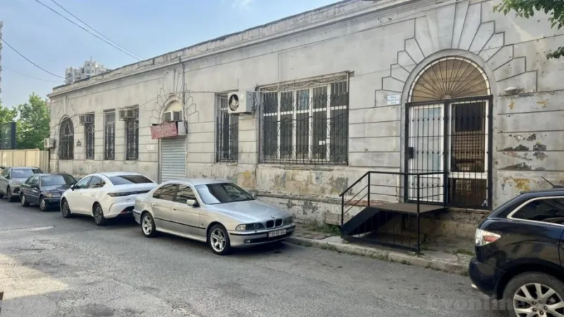 Kirayə verilir Obyekt 220 m² Sahil m.