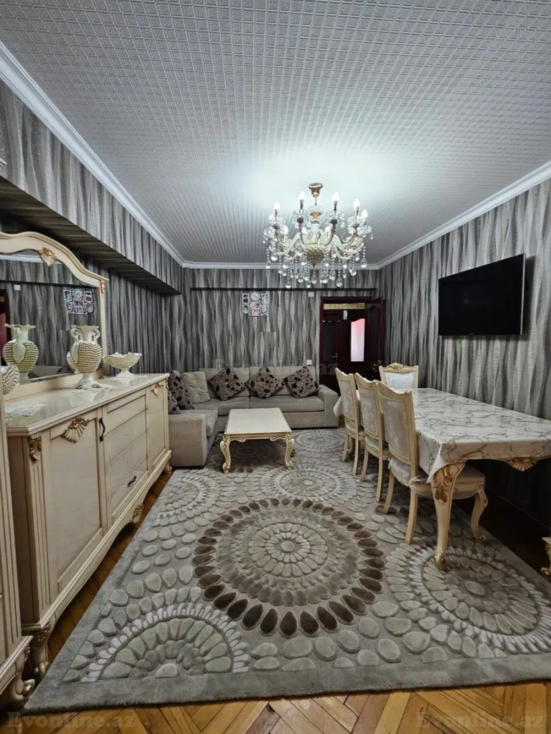 Satılır 2 otaqlı Mənzil Köhnə tikili 60 m² Gənclik m.