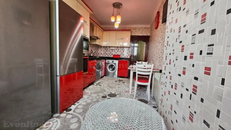 Satılır 2 otaqlı Mənzil Köhnə tikili 60 m² Gənclik m. - şəkil 5