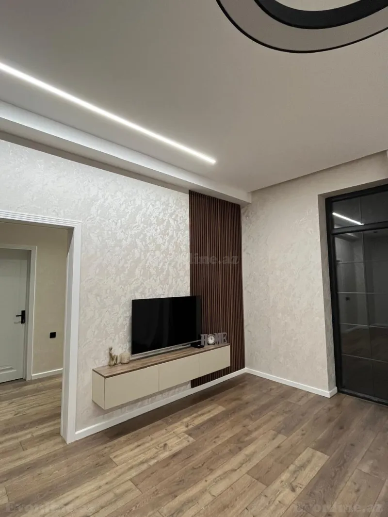 Satılır 7 otaqlı Həyət evi 250 m² Badamdar - şəkil 3