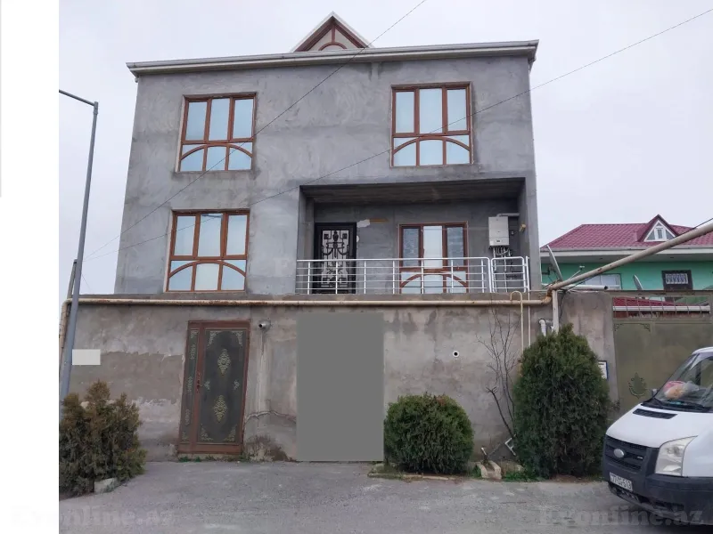 Satılır 8 otaqlı Həyət evi 450 m² Əmircan