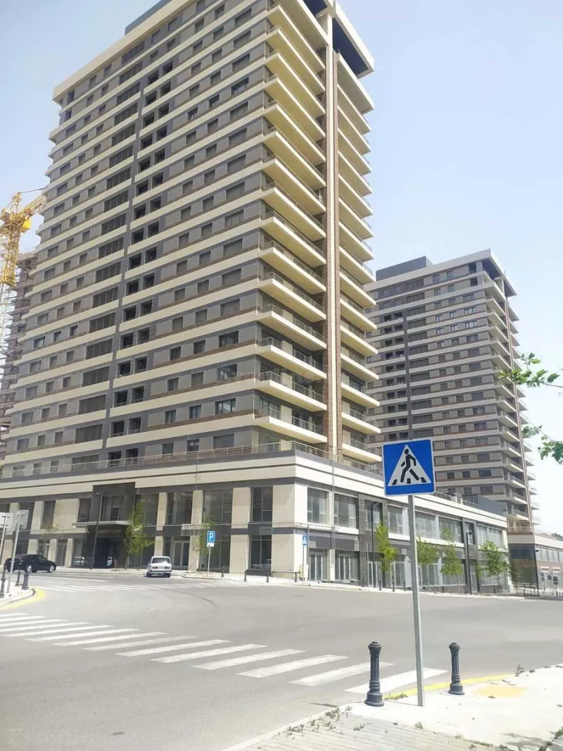 Satılır 4 otaqlı Mənzil Yeni tikili 194 m² Xətai r. - şəkil 3