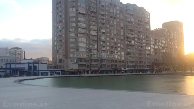 Kirayə verilir 2 otaqlı Mənzil Yeni tikili 109 m² Nəsimi r. - şəkil 7