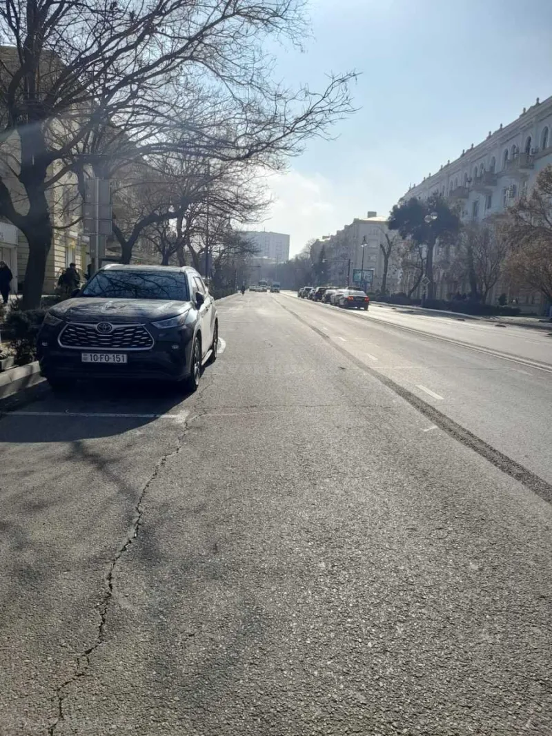 Satılır 2 otaqlı Mənzil Köhnə tikili 70 m² Elmlər Akademiyası m. - şəkil 11