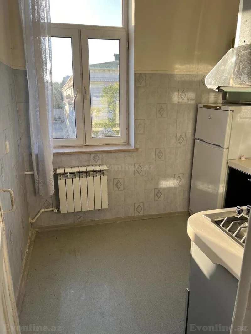 Satılır 2 otaqlı Mənzil Köhnə tikili 70 m² Elmlər Akademiyası m. - şəkil 20