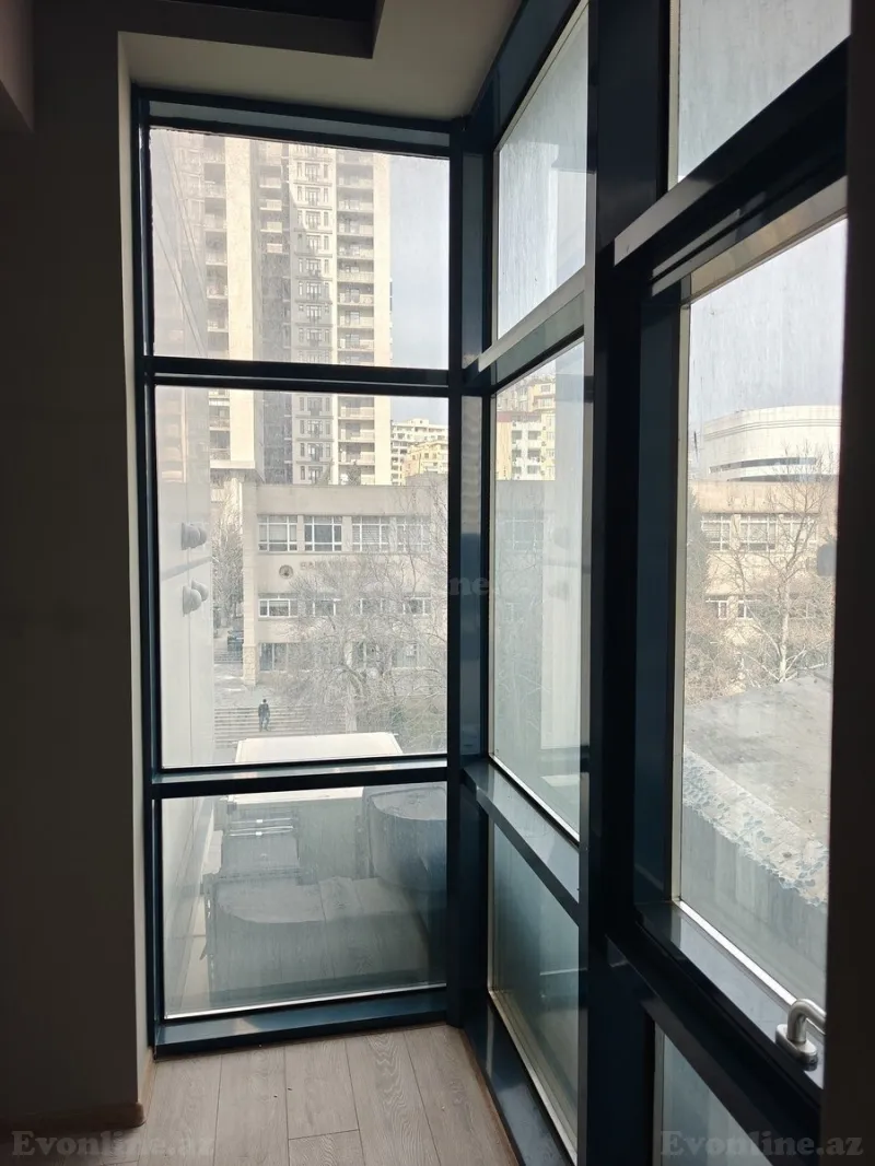 Kirayə verilir Ofis 92.7 m² 28 May m. - şəkil 6