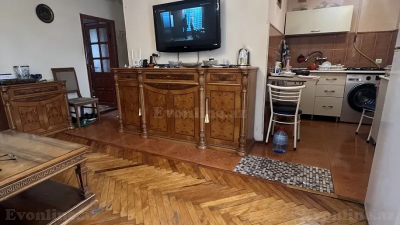 Satılır 3 otaqlı Mənzil Köhnə tikili 73 m² Yasamal - şəkil 4