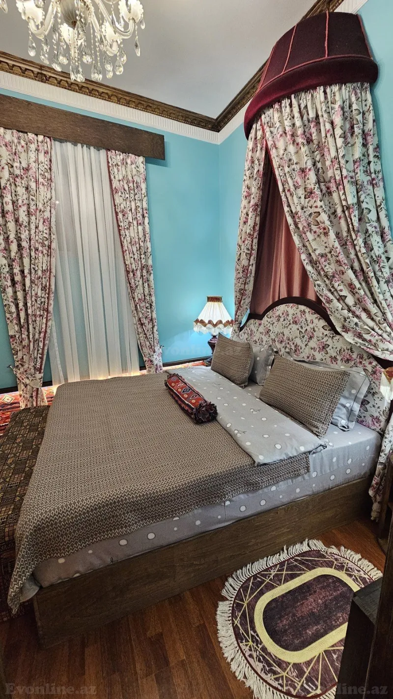 Kirayə verilir 2 otaqlı Mənzil Köhnə tikili 75 m² İçərişəhər m. - şəkil 14