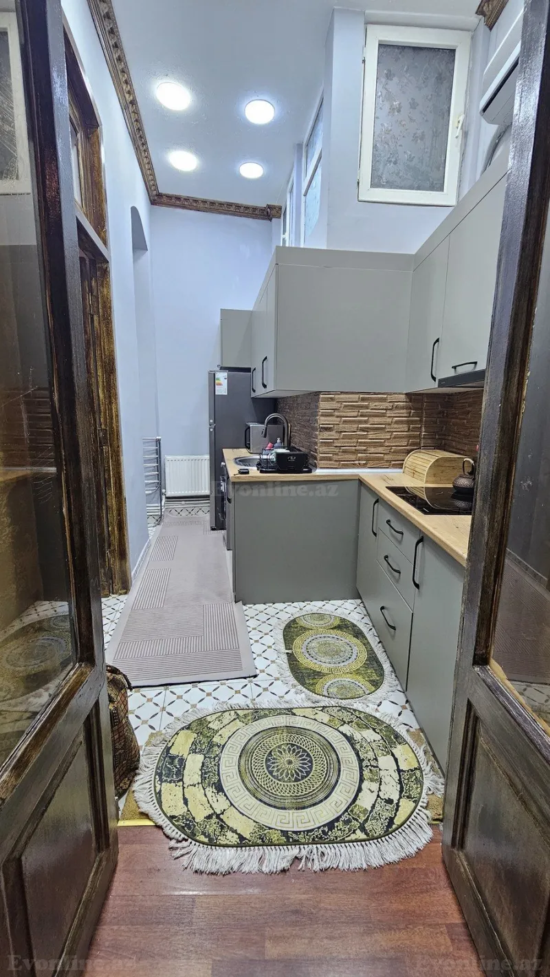 Kirayə verilir 2 otaqlı Mənzil Köhnə tikili 75 m² İçərişəhər m. - şəkil 19