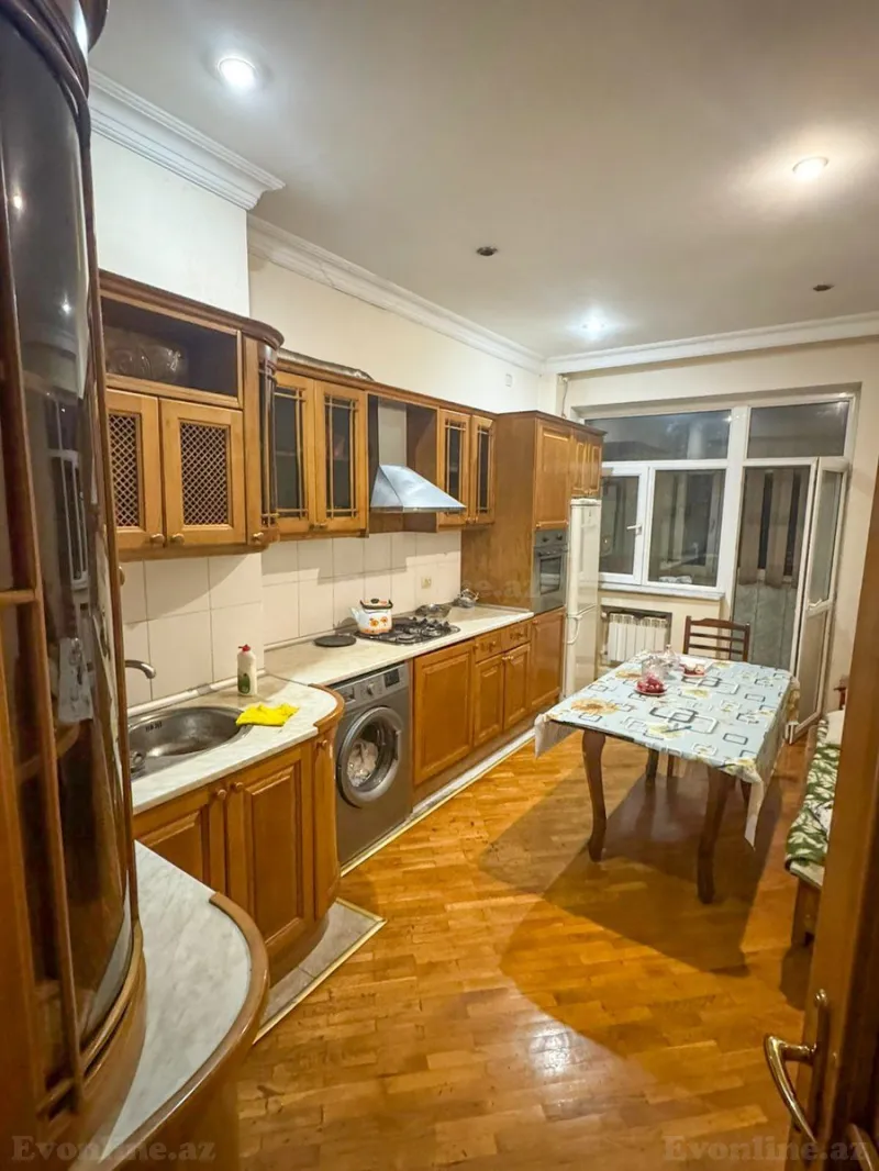 Kirayə verilir 2 otaqlı Mənzil Yeni tikili 85 m² Nəriman Nərimanov m.