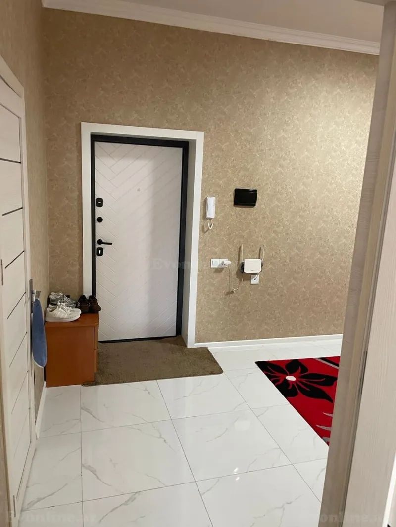 Satılır 2 otaqlı Mənzil Yeni tikili 90 m² 8 Noyabr m. - şəkil 3