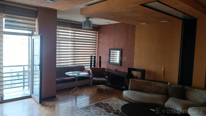 Kirayə verilir 3 otaqlı Mənzil Yeni tikili 120 m² 28 May m.