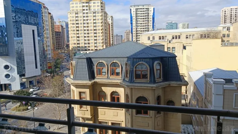 Kirayə verilir 3 otaqlı Mənzil Yeni tikili 120 m² 28 May m. - şəkil 4