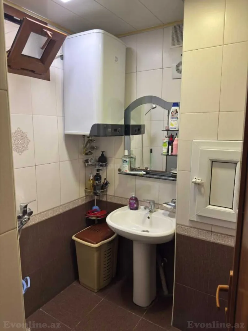 Satılır 3 otaqlı Mənzil Köhnə tikili 72 m² Neftçilər m. - şəkil 16