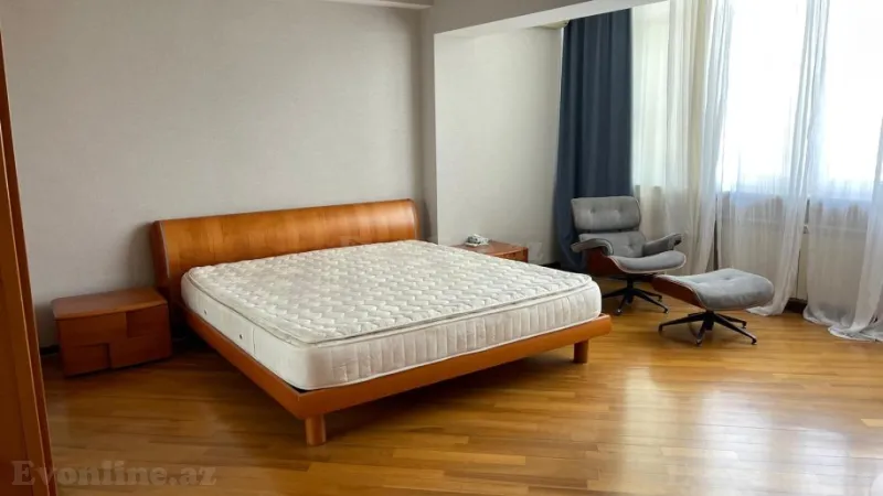 Kirayə verilir 4 otaqlı Mənzil Yeni tikili 190 m² Nizami m. - şəkil 7