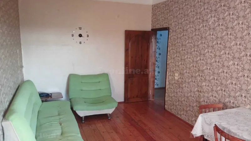 Satılır 3 otaqlı Mənzil Köhnə tikili 80 m² Massiv D - şəkil 2