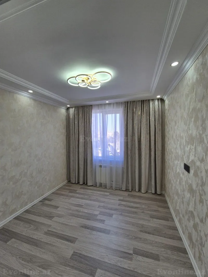 Satılır 2 otaqlı Mənzil Köhnə tikili 35 m² 7-ci mikrorayon