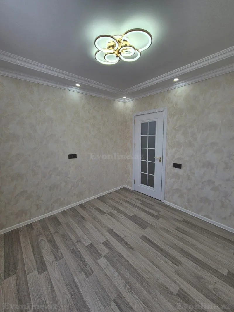 Satılır 2 otaqlı Mənzil Köhnə tikili 35 m² 7-ci mikrorayon - şəkil 4
