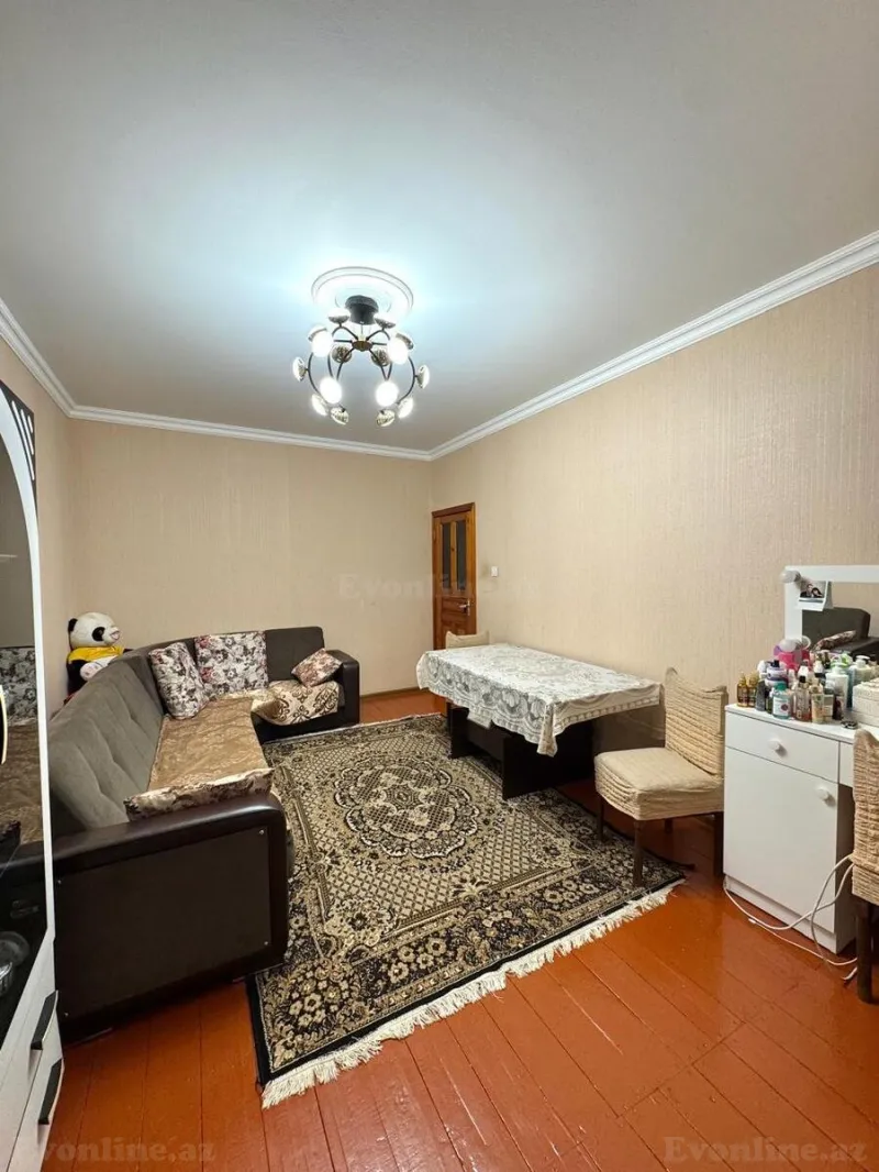 Satılır 3 otaqlı Mənzil Köhnə tikili 80 m² Xalqlar Dostluğu m.