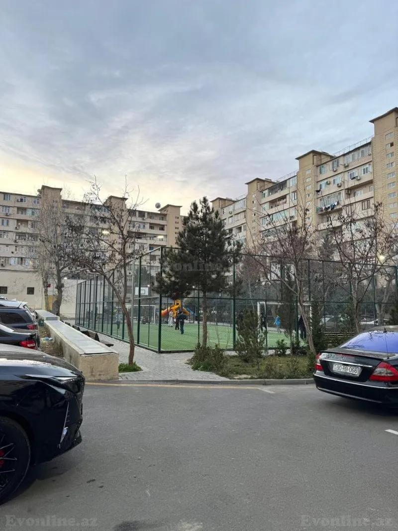 Satılır 3 otaqlı Mənzil Köhnə tikili 80 m² Xalqlar Dostluğu m. - şəkil 8