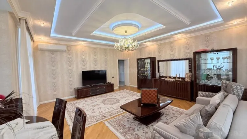 Satılır 3 otaqlı Mənzil Yeni tikili 170 m² Elmlər Akademiyası m. - şəkil 3