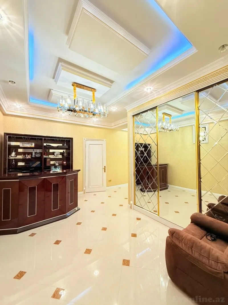 Satılır 3 otaqlı Mənzil Yeni tikili 170 m² Elmlər Akademiyası m. - şəkil 10