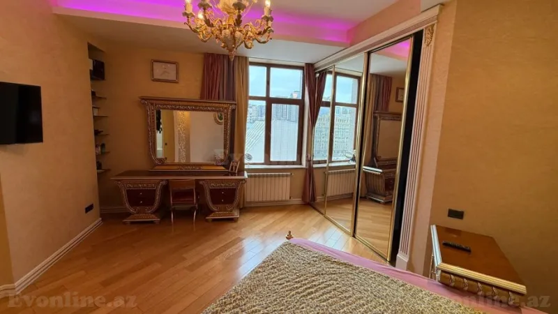 Satılır 4 otaqlı Mənzil Yeni tikili 234 m² Sahil m. - şəkil 15