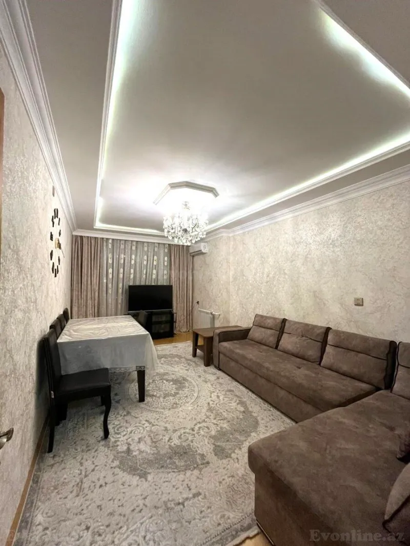 Satılır 5 otaqlı Mənzil Köhnə tikili 120 m² Xalqlar Dostluğu m. - şəkil 2