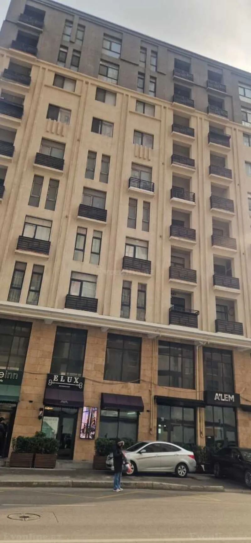 Satılır 4 otaqlı Mənzil Yeni tikili 184 m² Nəsimi r.