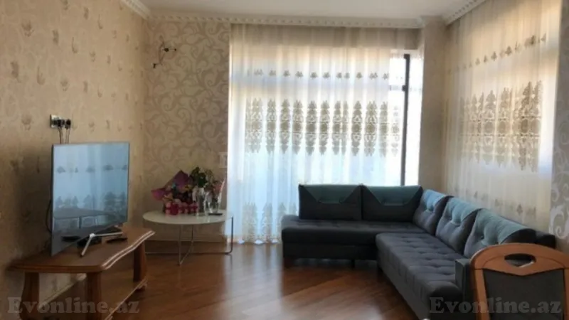 Kirayə verilir 3 otaqlı Mənzil Yeni tikili 150 m² 8 Noyabr m.