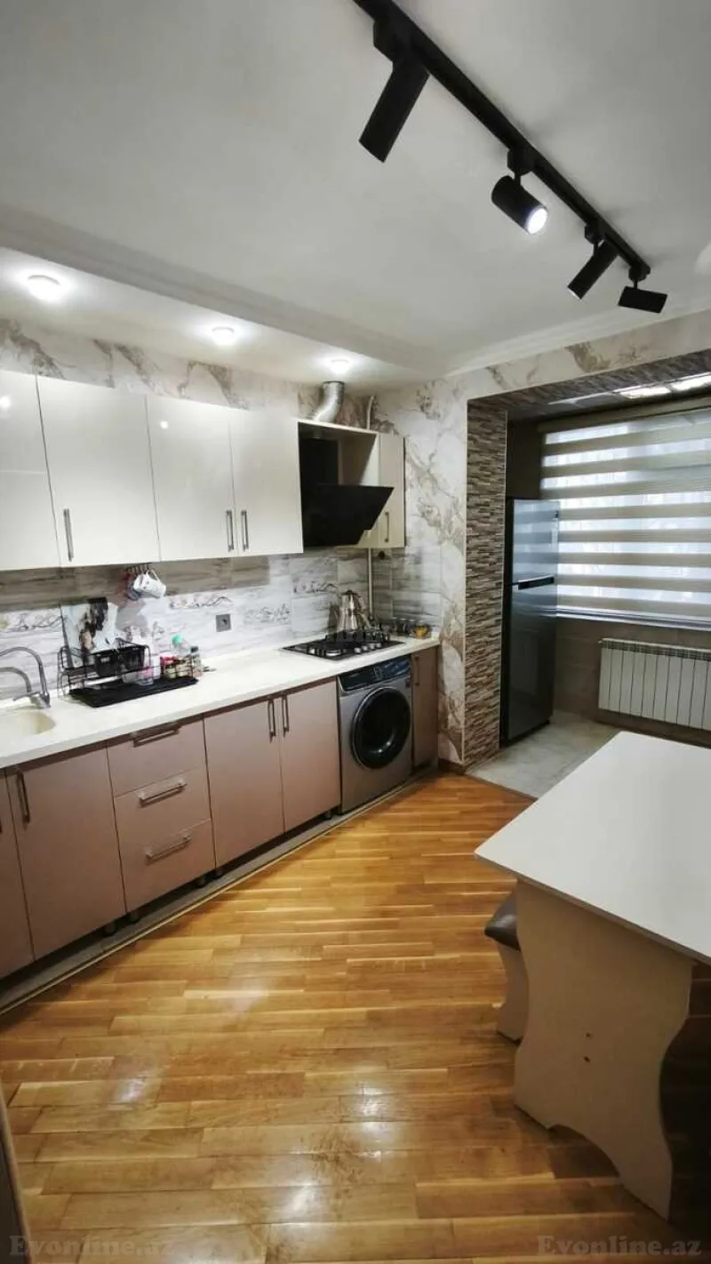 Satılır 3 otaqlı Mənzil Köhnə tikili 80 m² Badamdar - şəkil 7