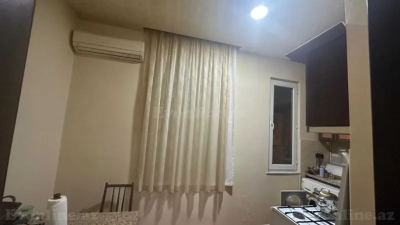 Satılır 3 otaqlı Mənzil Köhnə tikili 88 m² Sahil m. - şəkil 2