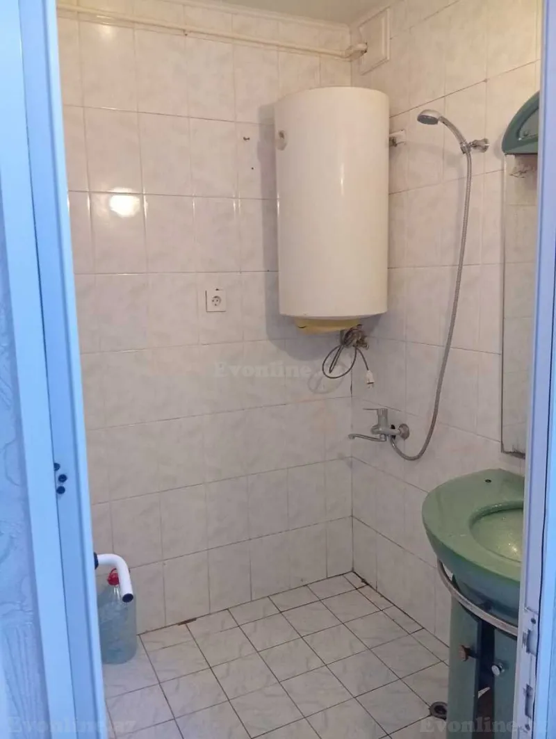 Satılır 2 otaqlı Mənzil Köhnə tikili 45 m² Memar Əcəmi m. - şəkil 8