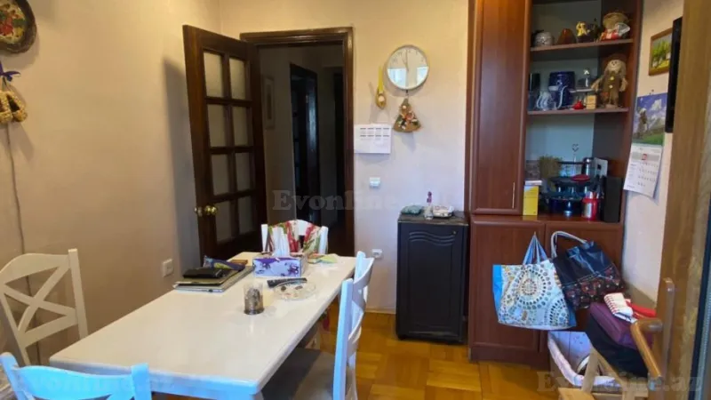 Satılır 4 otaqlı Mənzil Köhnə tikili 100 m² Elmlər Akademiyası m. - şəkil 12