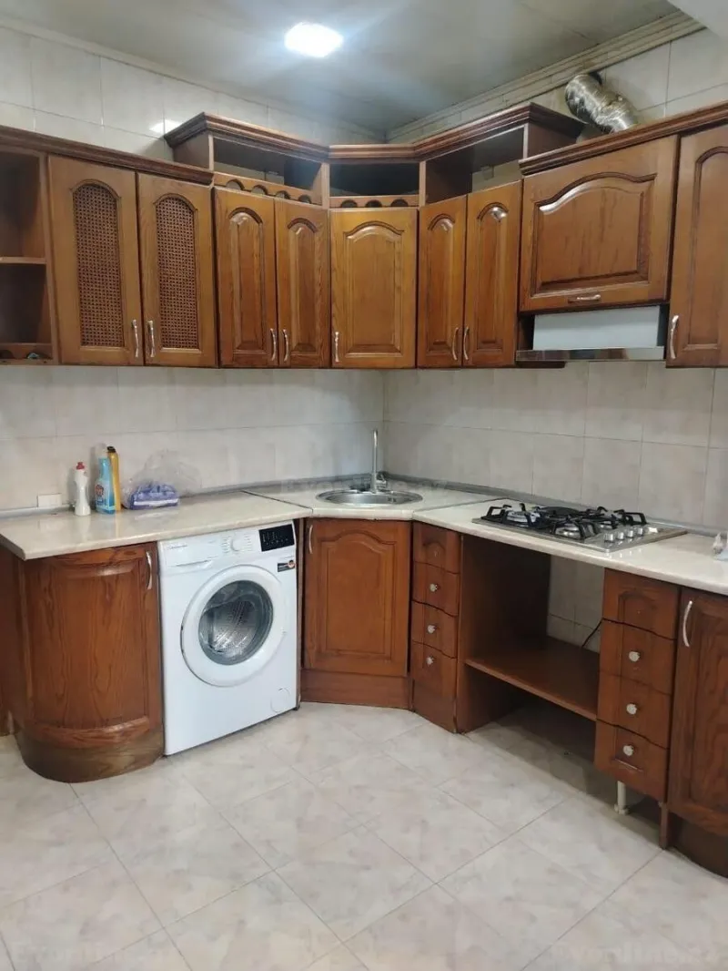 Satılır 2 otaqlı Mənzil Köhnə tikili 65 m² 8-ci mikrorayon - şəkil 3